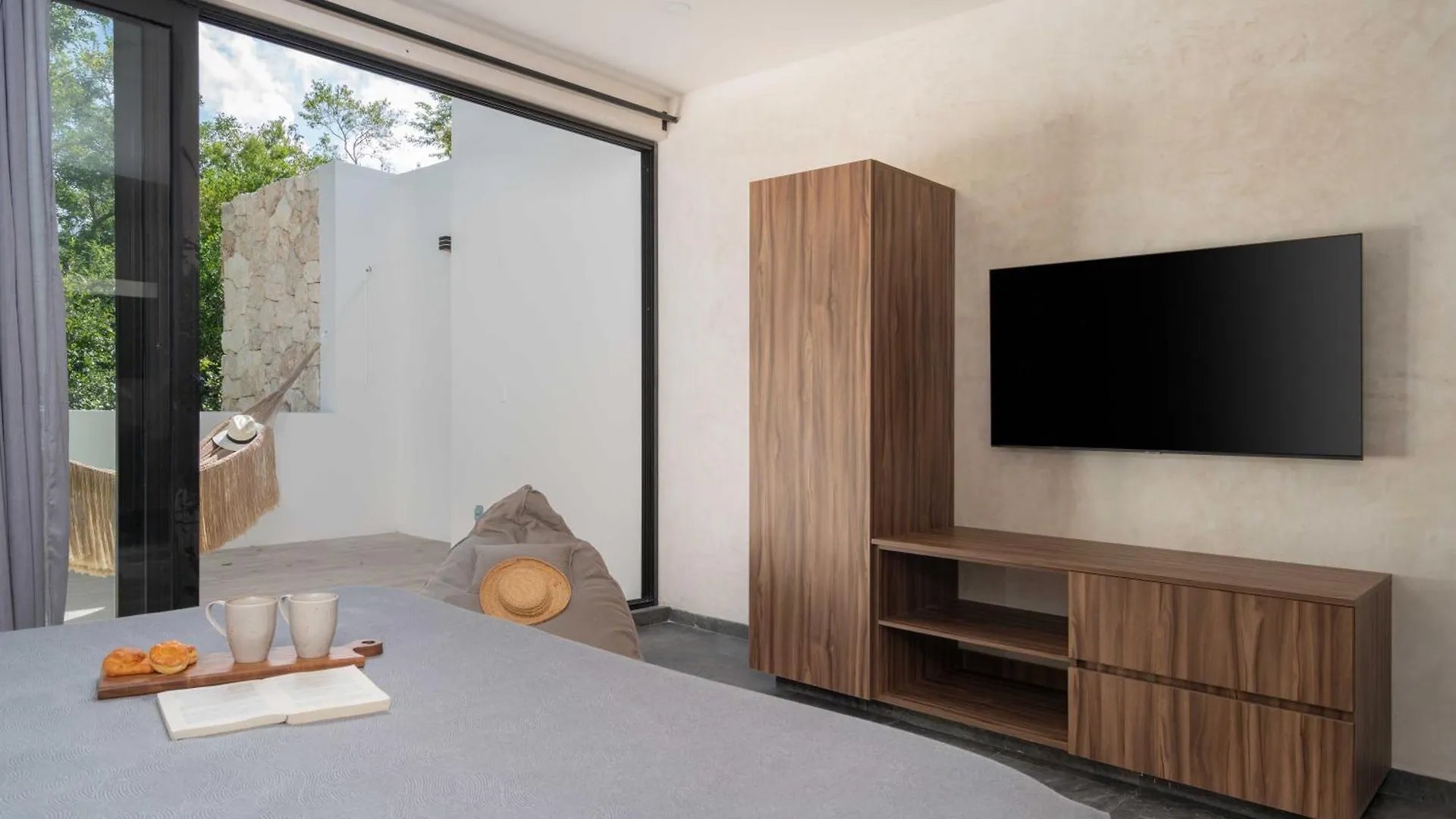 Twelve O'Clock - Luxury Villas Tulum