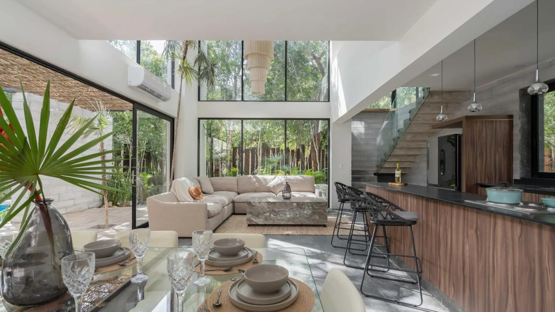 Twelve O'Clock - Luxury Villas Tulum