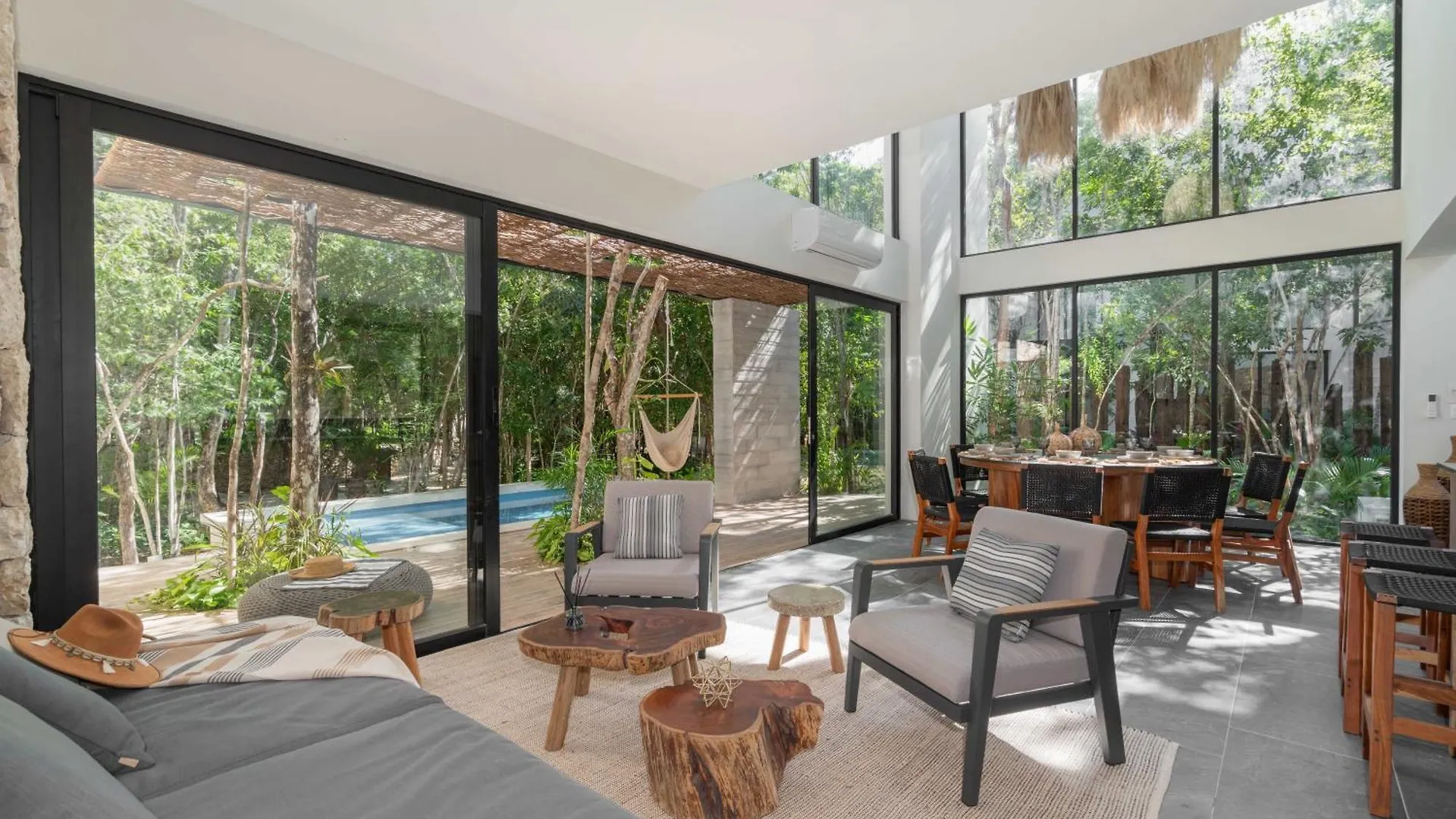Twelve O'Clock - Luxury Villas Tulum