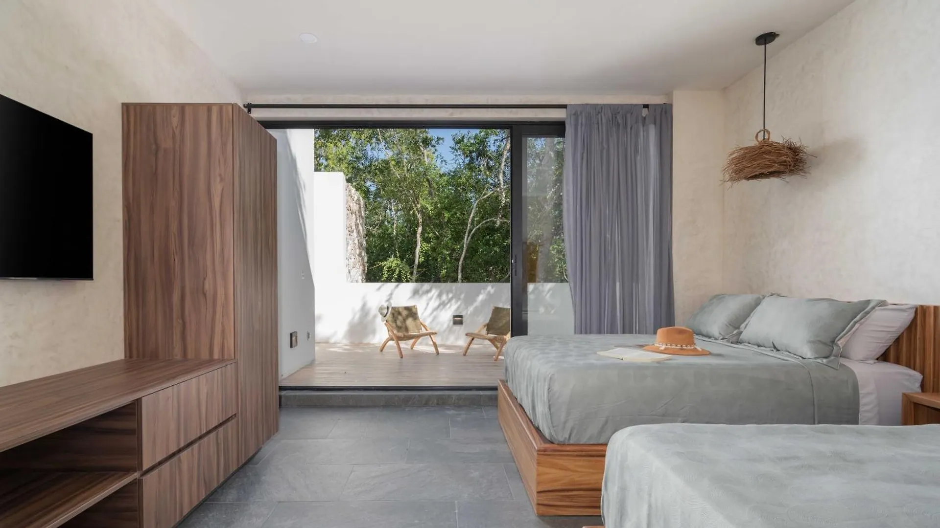 Twelve O'Clock - Luxury Villas Tulum Mexico