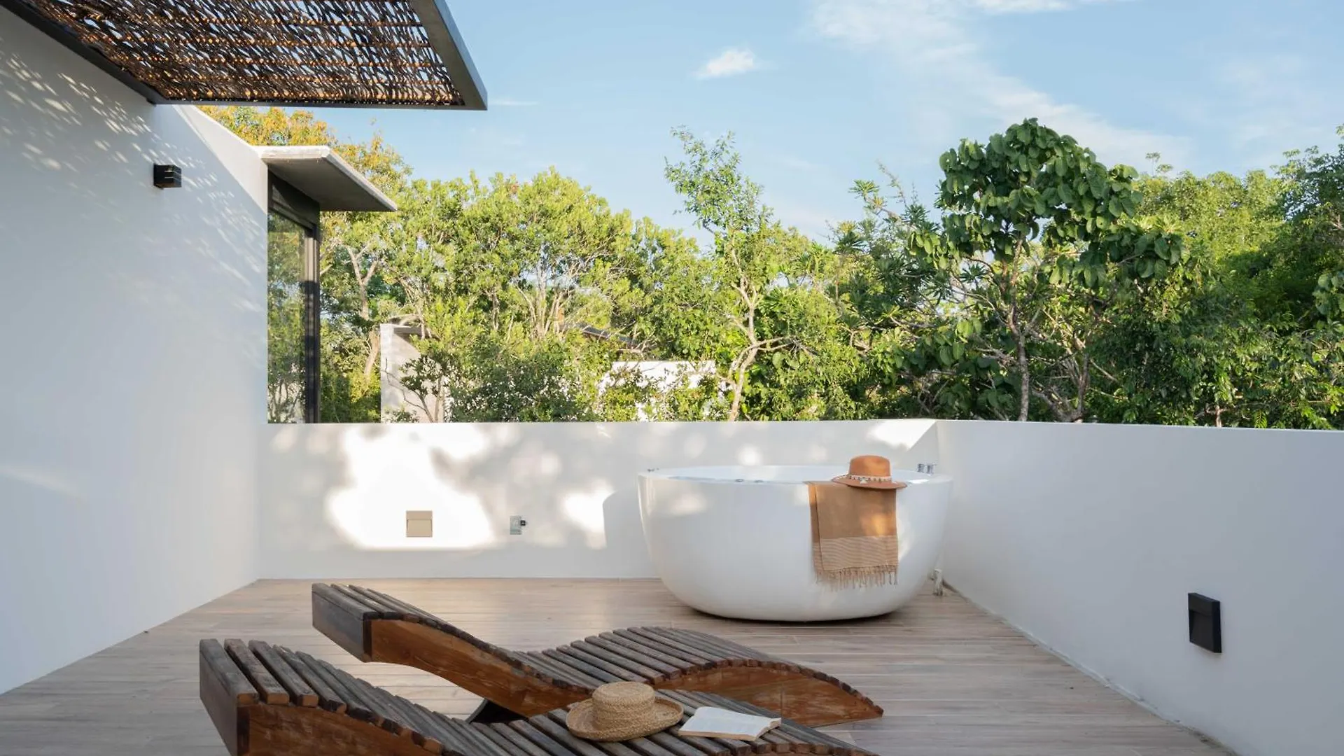 Twelve O'Clock - Luxury Villas Tulum