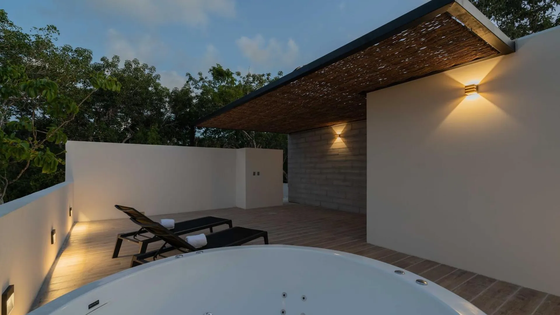 Twelve O'Clock - Luxury Villas Tulum