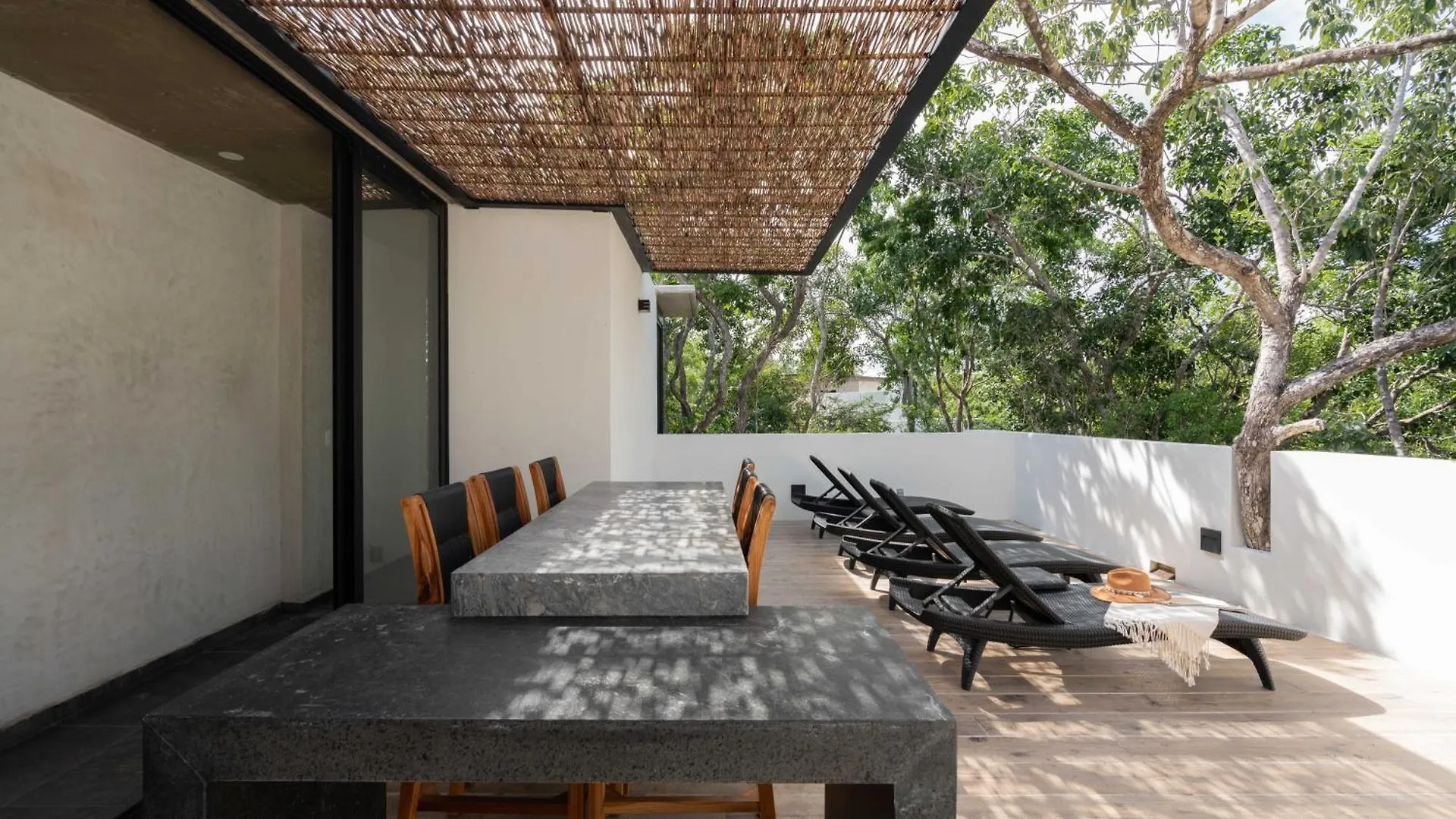 Twelve O'Clock - Luxury Villas Tulum